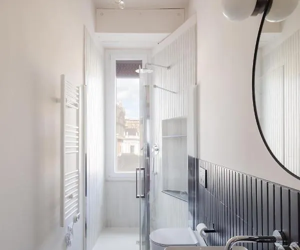 New With Amazing View Of S Peter's Dome Apartamento Roma